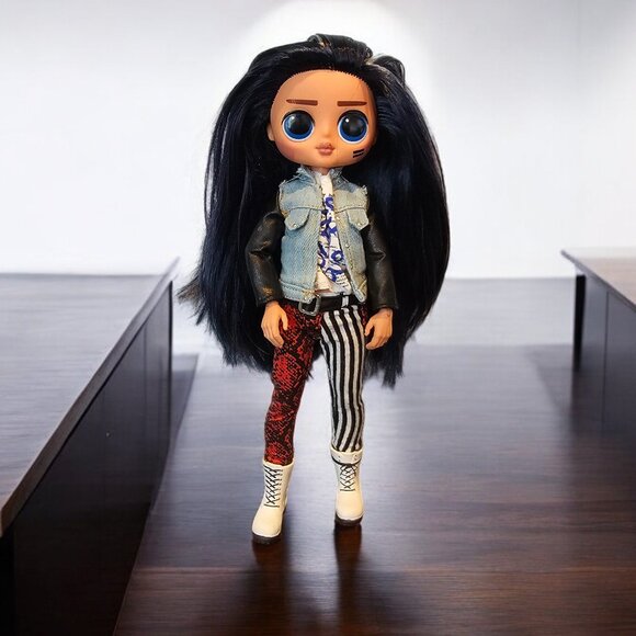 L.O.L. Surprise! O.M.G. Remix Rocker Boi Fashion Doll - Picture 1 of 11